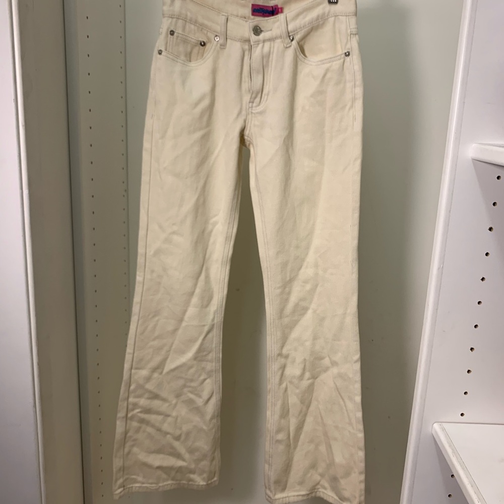 Super soft Edikted cream colored jeans